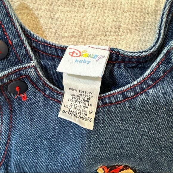 90’s Tigger Disney Baby Denim Jean Shortalls Overalls Vintage Size 0-3months - Picture 3 of 7
